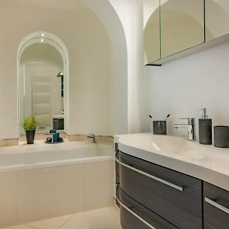 公寓 Ost - Simone *